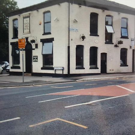 Kings Arms Hotel Farnworth Bagian luar foto